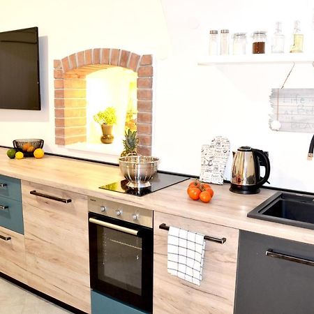 Studio Apartment Surf By The Sea Opatija Eksteriør bilde