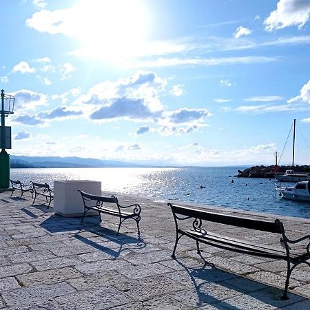 Studio Apartment Surf By The Sea Opatija Eksteriør bilde