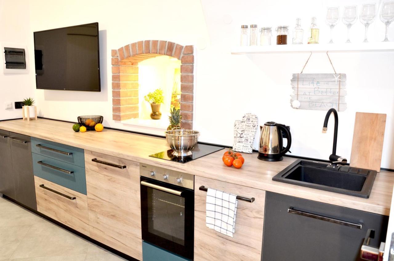 Studio Apartment Surf By The Sea Opatija Eksteriør bilde